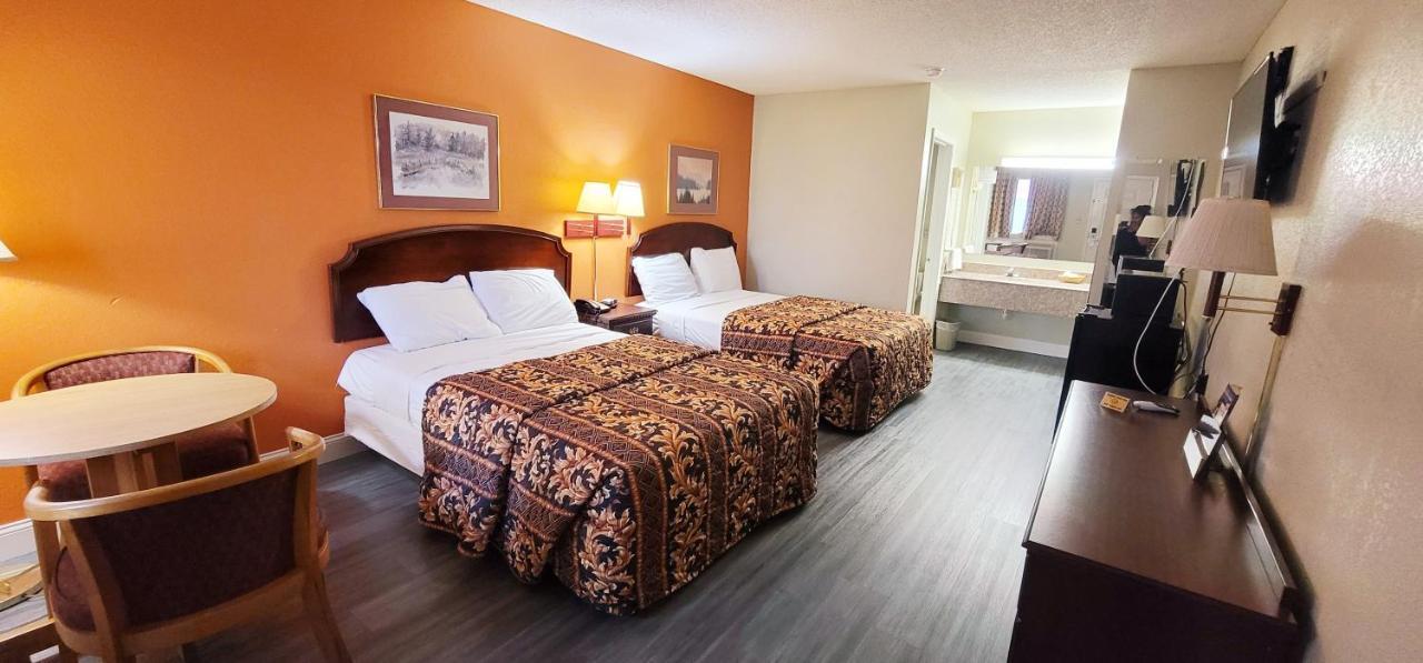 Regency Travel Inn Hayti Luaran gambar